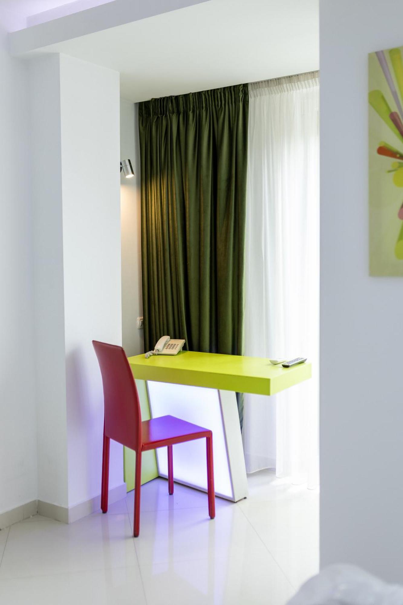 Christina 4* Bucureşti
